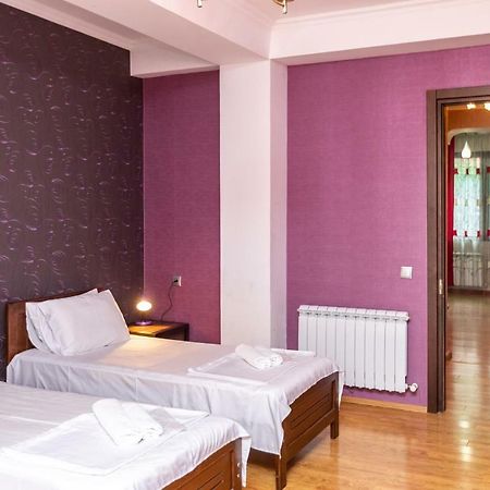 Gnn Cosy Apartment Tbilisi Ngoại thất bức ảnh