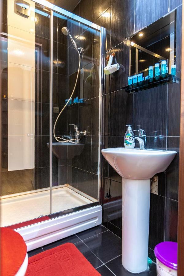 Gnn Cosy Apartment Tbilisi Ngoại thất bức ảnh