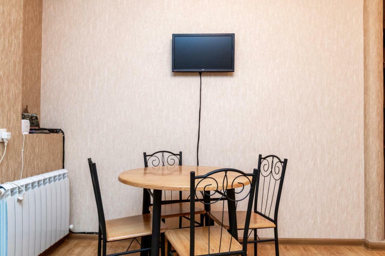 Gnn Cosy Apartment Tbilisi Ngoại thất bức ảnh