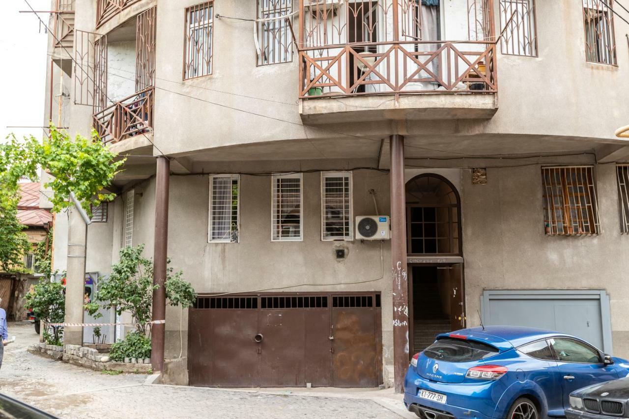 Gnn Cosy Apartment Tbilisi Ngoại thất bức ảnh